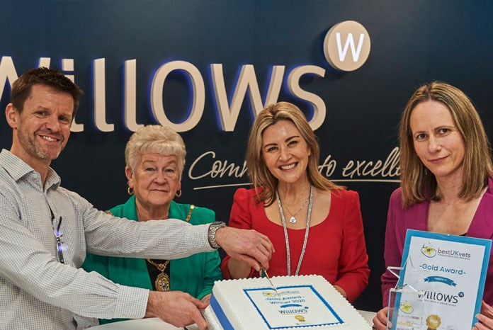 Toby Gemmill, Willows clinical director, Deputy Mayor of Solihull, Councillor Flo Nash, Tracey Morley Jewkes, managing director of Willows and Susie Samuels, founder and CEO VetHelpDirect