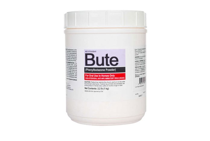 Vita Animal Health has published the results of a small survey of 58 horse owners which found that all bar one kept a first aid box, and 57% of those kept a supply of phenylbutazone (Bute).